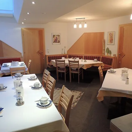 Gaestehaus Alpina St Anton am Arlberg