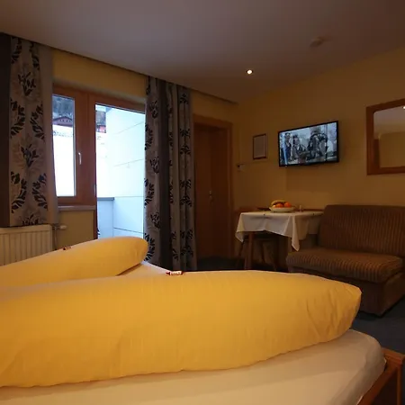Gæstehus Gaestehaus Alpina 3*