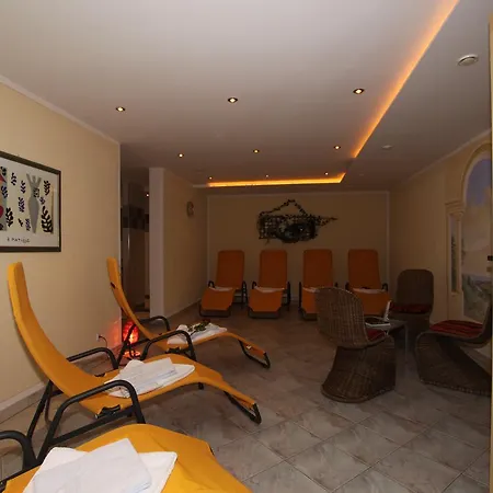 Gaestehaus Alpina Gæstehus 3*