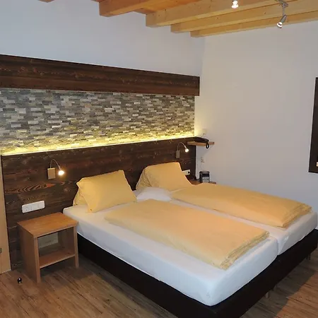 Gaestehaus Alpina Gæstehus 3*
